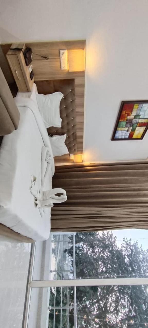 Hotel Lakeview By Bookingcare Chhatarpur 외부 사진